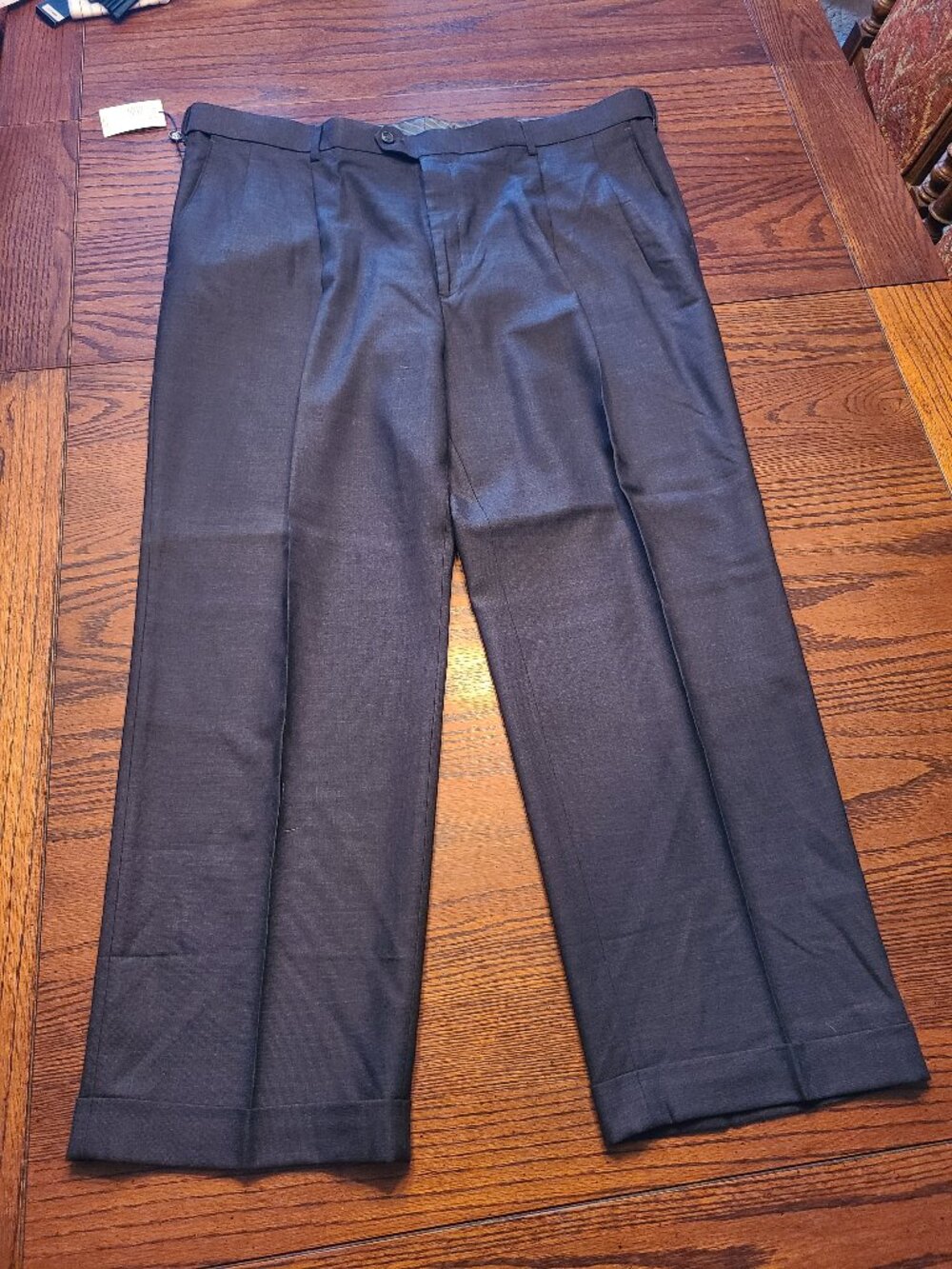 NWT Stafford Signature Charcoal Pleated Cuffed Dress Pants 44Wx30L